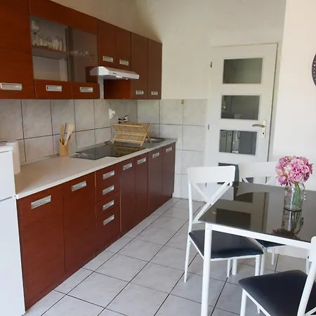 Appartement Suzi Number 3 *