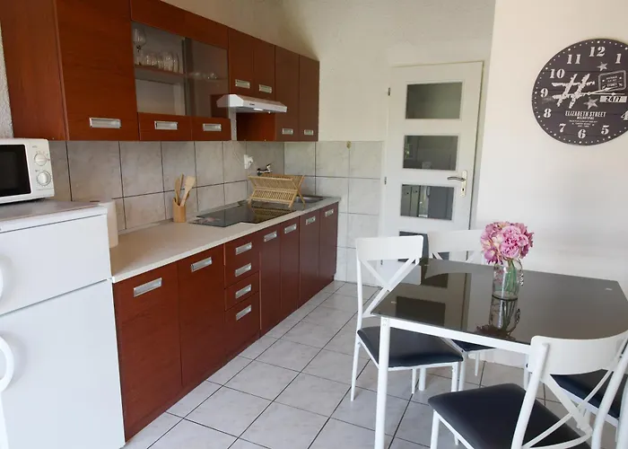 アパート Suzi Number 3 *